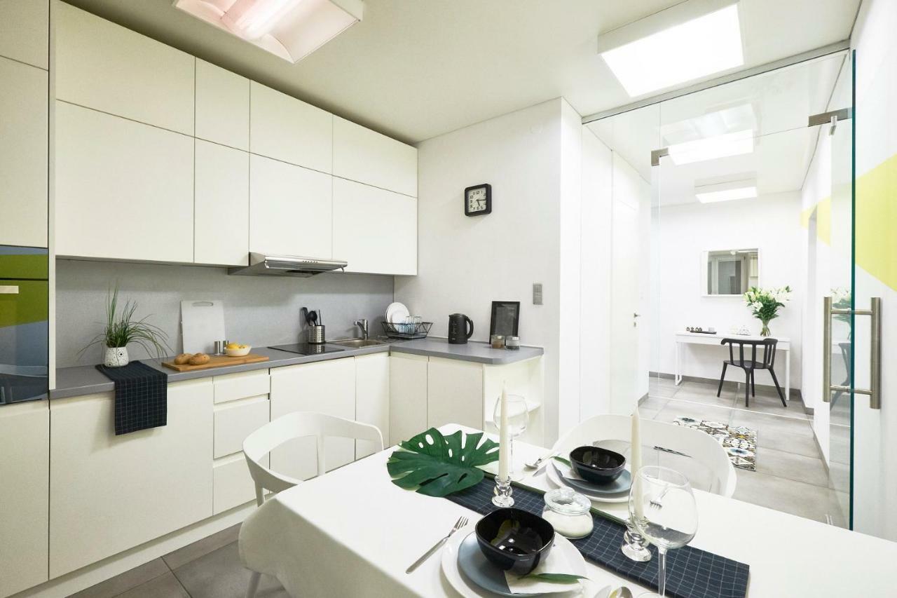 Xavier Boutique Apartment Warschau Buitenkant foto